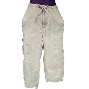 Bill Blass Khaki Microfiber Cargo Capri Pants‎ Size 8 Women's Q71